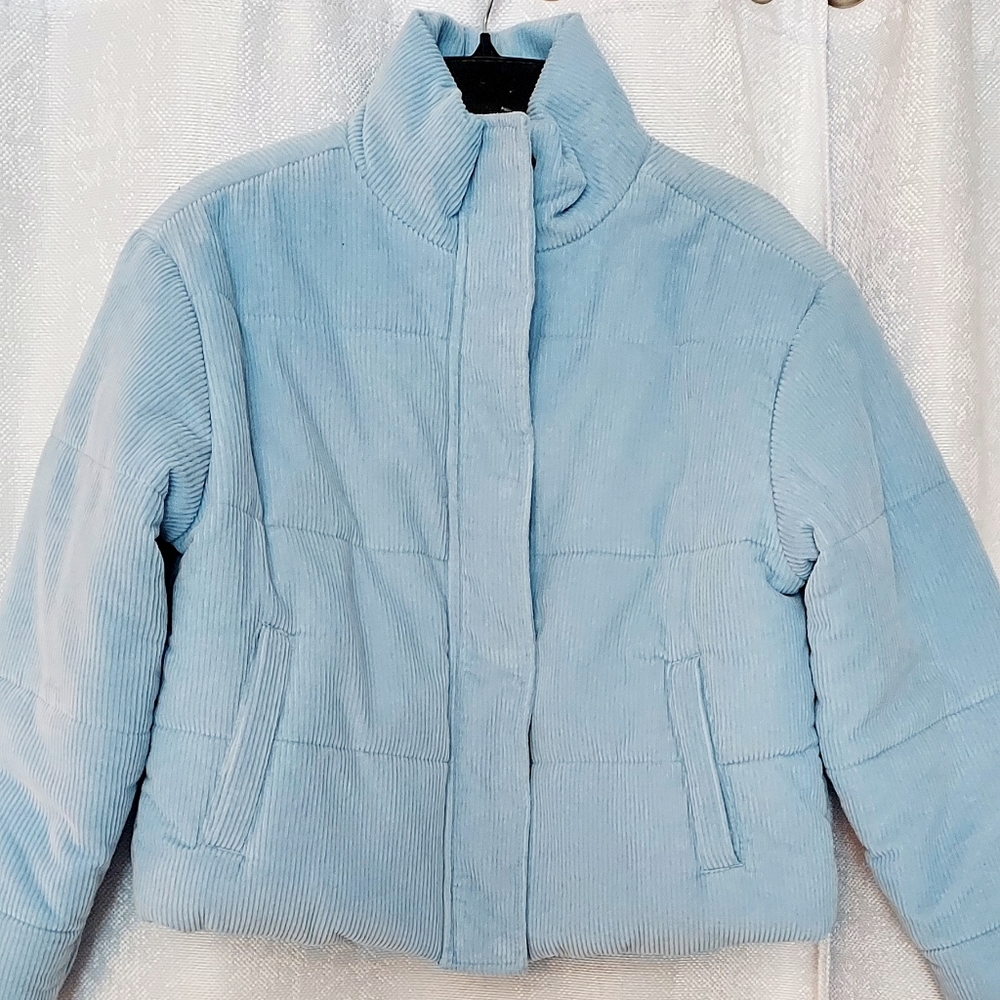 Brand new never worn RVCA EEZEH PUFFER CROP JACKET